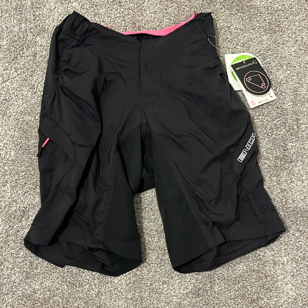 Endura NWT Women’s Hummvee Lite Shorts size L